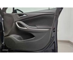 Opel Astra FAMILIAR 1.6 CDTI SELECTIVE PRO 110CV 5P de 2019 con 79.777 Km por 13.500 EUR. en Sevilla