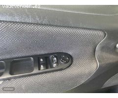 Peugeot 207 berlina con porton SPORT 1.4 VTI 16V 95 95 5P de 2008 con 96.140 Km por 5.620 EUR. en Se