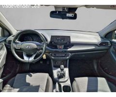 Hyundai i30 1.6 CRDI KLASS 95CV 5P de 2018 con 38.569 Km por 13.900 EUR. en Sevilla