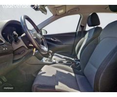 Hyundai i30 1.6 CRDI KLASS 95CV 5P de 2018 con 38.569 Km por 13.900 EUR. en Sevilla