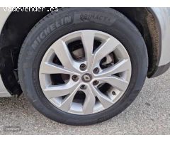 Renault Megane berlina con porton 1.3 TCE LIMITED 85KW 115 5P de 2019 con 69.084 Km por 14.620 EUR.
