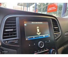 Renault Megane berlina con porton 1.3 TCE LIMITED 85KW 115 5P de 2019 con 69.084 Km por 14.620 EUR.