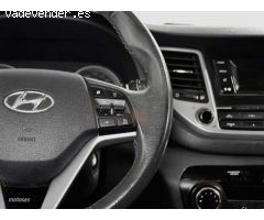 Hyundai Tucson 1.6 GDI BD Essence 4x2 131 de 2015 con 130.400 Km por 13.990 EUR. en Cadiz
