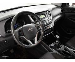 Hyundai Tucson 1.6 GDI BD Essence 4x2 131 de 2015 con 130.400 Km por 13.990 EUR. en Cadiz
