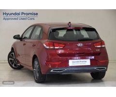 Hyundai i30 1.5 DPI Klass SLX 110 de 2023 con 16.460 Km por 19.490 EUR. en Cadiz
