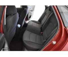 Hyundai i30 1.5 DPI Klass SLX 110 de 2023 con 16.460 Km por 19.490 EUR. en Cadiz