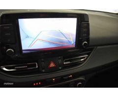 Hyundai i30 1.5 DPI Klass SLX 110 de 2023 con 16.460 Km por 19.490 EUR. en Cadiz
