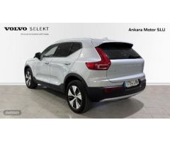 Volvo XC40 XC40 Momentum Pro, T2 manual de 2021 con 39.416 Km por 26.500 EUR. en Alicante