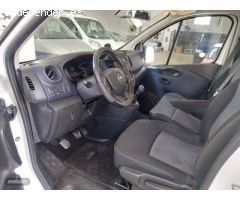 Opel Vivaro Combi 6 1.6CDTI SS 120CV L1 2.7t de 2019 con 190.215 Km por 16.600 EUR. en Sevilla