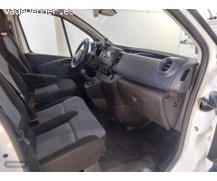 Opel Vivaro Combi 6 1.6CDTI SS 120CV L1 2.7t de 2019 con 190.215 Km por 16.600 EUR. en Sevilla