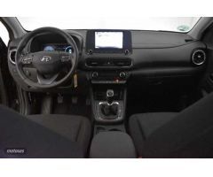 Hyundai Kona 1.0 TGDI Maxx 4x2 de 2023 con 15.684 Km por 19.500 EUR. en Granada