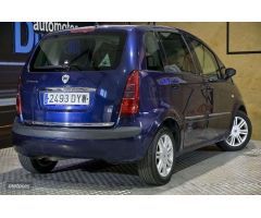 Lancia Musa 1.4 16v Oro de 2006 con 106.000 Km por 4.990 EUR. en Madrid