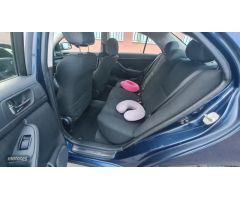 Toyota Avensis LUNA 4xD4 de 2004 con 264.625 Km por 2.900 EUR. en Cordoba