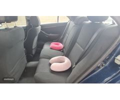 Toyota Avensis LUNA 4xD4 de 2004 con 264.625 Km por 2.900 EUR. en Cordoba
