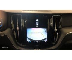 Volvo XC 60 XC60 Core, B4 (gasolina), Gasolina de 2022 con 18.217 Km por 39.900 EUR. en Pontevedra