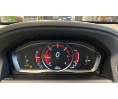 Volvo XC 60 2.0 D3 KINETIC 150 CV 5P de 2016 con 165.918 Km por 17.900 EUR. en A Coruna