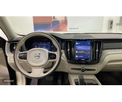 Volvo XC 60 2.0 T6 RECHARGE CORE AUTO 4WD 350 5P de 2023 con 14.258 Km por 568.000 EUR. en Cadiz