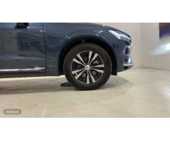 Volvo XC 60 2.0 T6 RECHARGE CORE AUTO 4WD 350 5P de 2023 con 14.258 Km por 568.000 EUR. en Cadiz