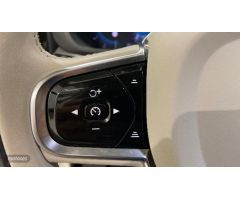 Volvo XC 60 2.0 T6 RECHARGE CORE AUTO 4WD 350 5P de 2023 con 14.258 Km por 568.000 EUR. en Cadiz
