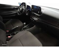 Hyundai i20 1.0 TGDI Klass 100 de 2022 con 24.500 Km por 16.500 EUR. en Valladolid