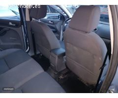 Ford Focus 2.0TDCI Sport de 2005 con 180.000 Km por 3.950 EUR. en Madrid