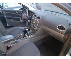 Ford Focus 2.0TDCI Sport de 2005 con 180.000 Km por 3.950 EUR. en Madrid