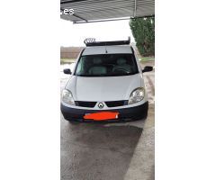 Renault Kangoo X76k de 2008 con 198 Km por 3.500 EUR. en Jaen