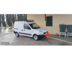 Renault Kangoo X76k de 2008 con 198 Km por 3.500 EUR. en Jaen