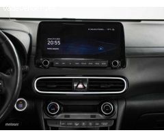 Hyundai Kona 1.6 GDI DT Style Sky de 2020 con 28.490 Km por 22.990 EUR. en Cadiz
