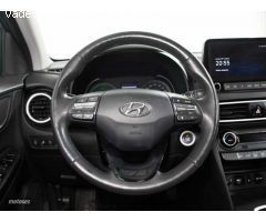 Hyundai Kona 1.6 GDI DT Style Sky de 2020 con 28.490 Km por 22.990 EUR. en Cadiz