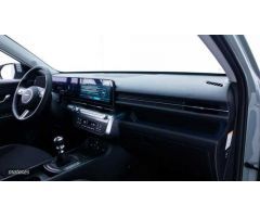Hyundai Kona 1.0 TGDI 48V Tecno 4x2 de 2023 con 10.100 Km por 29.900 EUR. en Huesca