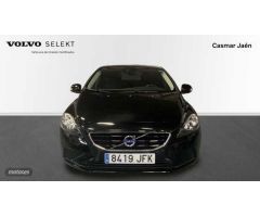 Volvo V 40 V40 D2 Kinetic Manual de 2015 con 125.600 Km por 12.000 EUR. en Jaen
