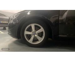 Volvo V 40 V40 D2 Kinetic Manual de 2015 con 125.600 Km por 12.000 EUR. en Jaen