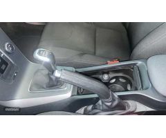 Volvo V 40 V40 D2 Kinetic Manual de 2015 con 125.600 Km por 12.000 EUR. en Jaen