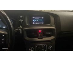 Volvo V 40 V40 D2 Kinetic Manual de 2015 con 125.600 Km por 12.000 EUR. en Jaen