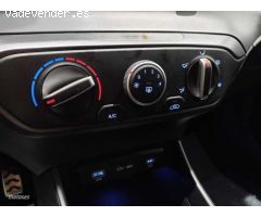 Hyundai Bayon 1.0 TGDI 48V Maxx de 2024 con 15 Km por 21.900 EUR. en Avila