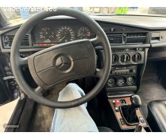 Mercedes 190 2.3-16 de 1987 con 226.650 Km por 27.499 EUR. en Albacete