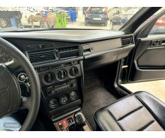 Mercedes 190 2.3-16 de 1987 con 226.650 Km por 27.499 EUR. en Albacete