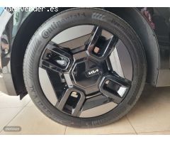 Kia EV9 GT-Line 99,8kWh 283kW AWD 7pl de 2023 con 6.823 Km por 75.100 EUR. en Leon
