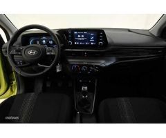 Hyundai i20 1.2 MPI Essence de 2024 con 9.286 Km por 16.900 EUR. en Zaragoza