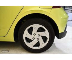 Hyundai i20 1.2 MPI Essence de 2024 con 9.286 Km por 16.900 EUR. en Zaragoza