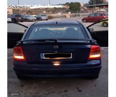 Opel Astra 1.6 club de 2003 con 191.000 Km por 1.800 EUR. en Valencia