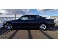 BMW Serie 7 730 de 1999 con 250.000 Km por 6.300 EUR. en Leon