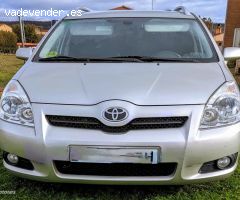 Toyota Corolla Verso 2.2 D4D 136 CV Sol de 2007 con 178.000 Km por 7.800 EUR. en Leon