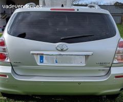Toyota Corolla Verso 2.2 D4D 136 CV Sol de 2007 con 178.000 Km por 7.800 EUR. en Leon