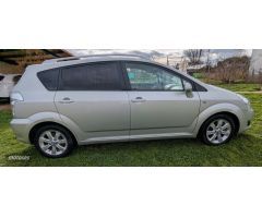 Toyota Corolla Verso 2.2 D4D 136 CV Sol de 2007 con 178.000 Km por 7.800 EUR. en Leon