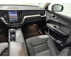 Volvo XC 60 Core, B4 (diesel), Diesel de 2023 con 24.087 Km por 42.600 EUR. en Badajoz