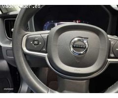 Volvo XC 60 Core, B4 (diesel), Diesel de 2023 con 24.087 Km por 42.600 EUR. en Badajoz