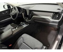 Volvo XC 60 Core, B4 (diesel), Diesel de 2023 con 24.087 Km por 42.600 EUR. en Badajoz