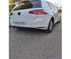 Volkswagen Golf 1.6 TDI de 2014 con 277.000 Km por 8.900 EUR. en Jaen